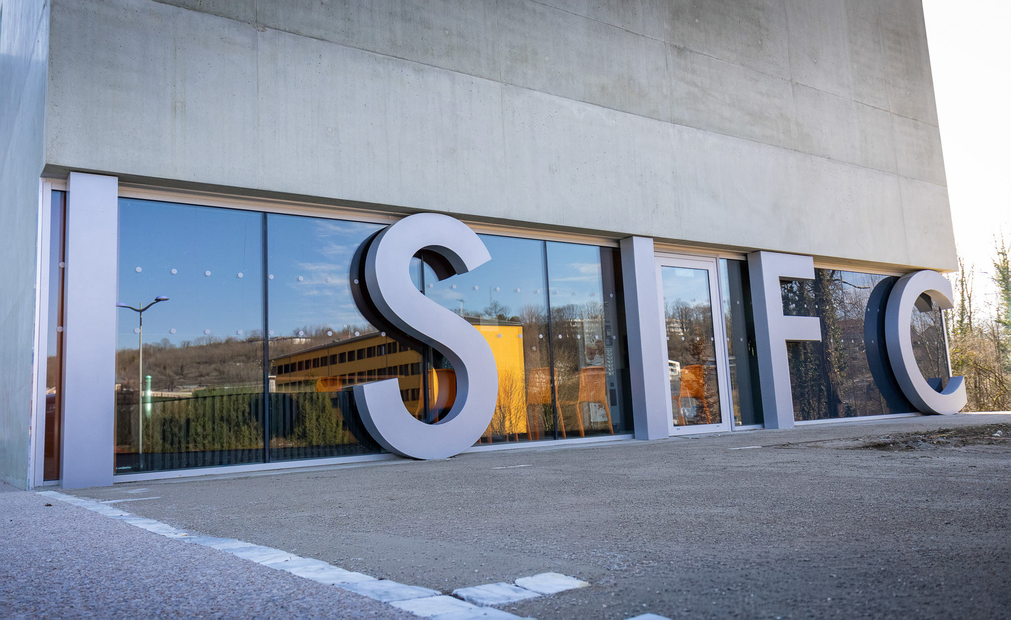 Lire la suite à propos de l’article Appel à candidature à la direction de l&rsquo;ISIFC